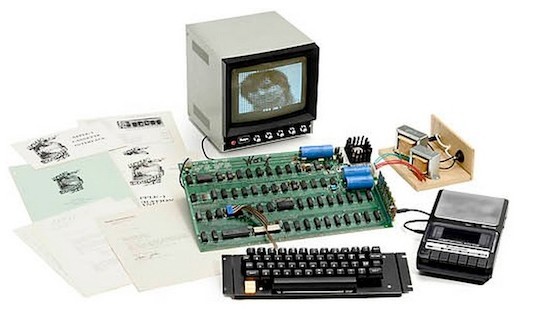 不僅保值還能升值：過時(shí)的蘋果電腦創(chuàng)下67.1萬(wàn)美元售價(jià)